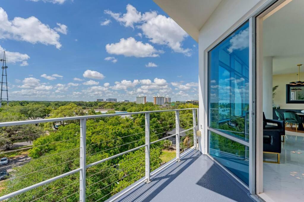 Apartment Downtown New Modern Spacious 3bdrm 2bath 2000 Sq Ft Orlando