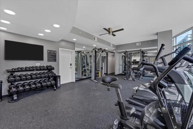 Downtown New Modern Spacious 3bdrm 2bath 2000 Sq Ft *